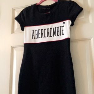 ✨✨NEW A&F BODYCON DRESS (XS)✨✨